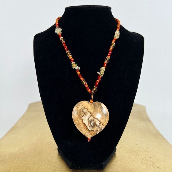 Vintage Y2K Stone Heart Beaded Necklace - Beachy Bohemian Fairycore Jewelry - Picture 2 of 5